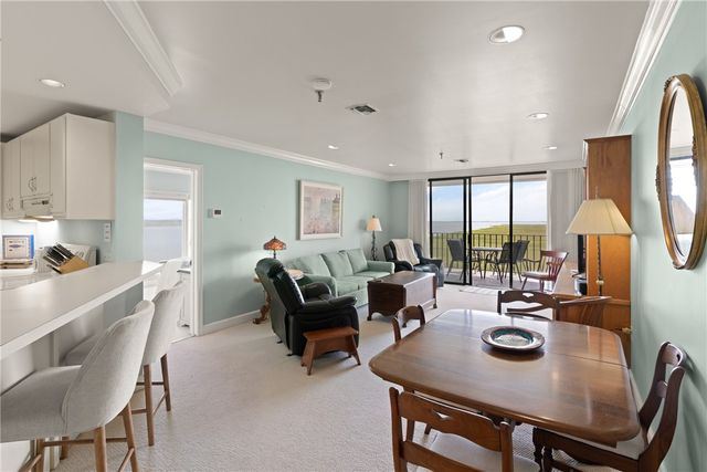 1 Marina Drive 307, St Simons Island, GA 31522