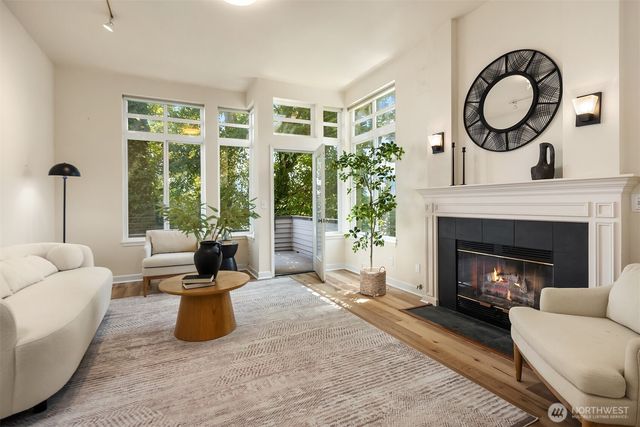 314 25th Avenue E, Seattle, WA 98112