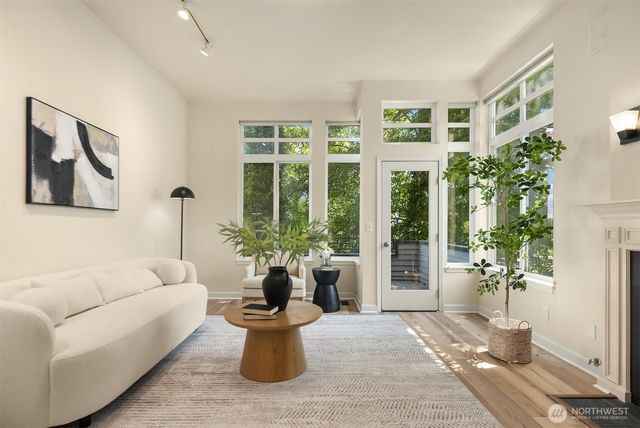 314 25th Avenue E, Seattle, WA 98112