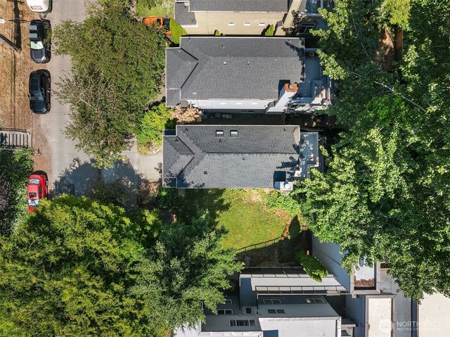 314 25th Avenue E, Seattle, WA 98112