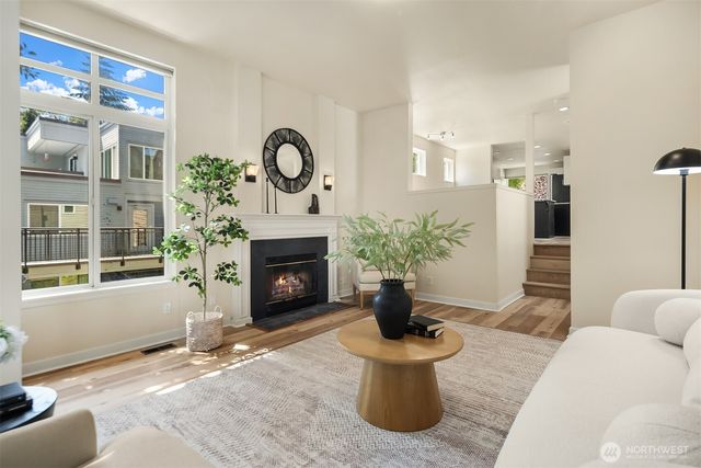 314 25th Avenue E, Seattle, WA 98112