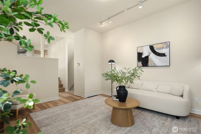 314 25th Avenue E, Seattle, WA 98112