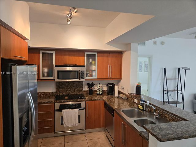 888 NE Douglas Rd 405, Coral Gables, FL 33134