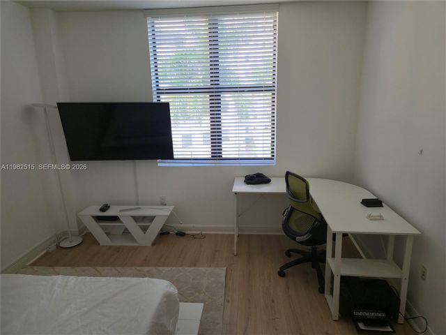 888 NE Douglas Rd 405, Coral Gables, FL 33134