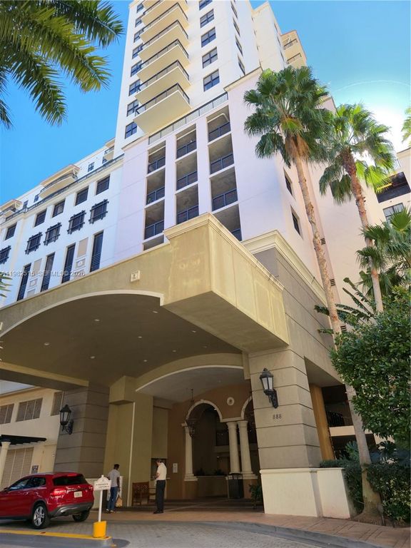 888 NE Douglas Rd 405, Coral Gables, FL 33134