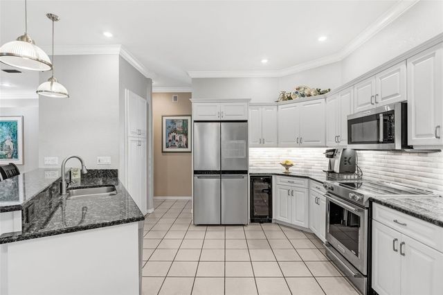 105 PARK STREET, Safety Harbor, FL 34695