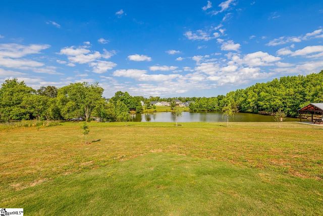 1269 Clearbrook Lane, Campobello, SC 29322