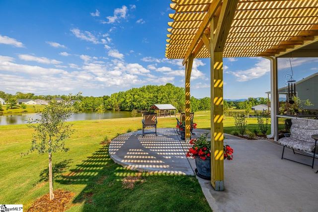 1269 Clearbrook Lane, Campobello, SC 29322