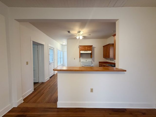 310 E Parks Avenue, Waxahachie, TX 75165