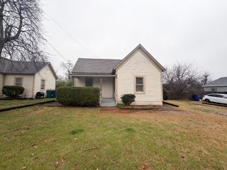 310 E Parks Avenue, Waxahachie, TX 75165