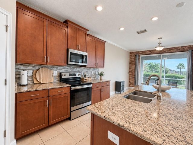 1516 BUNKER DRIVE, Davenport, FL 33896