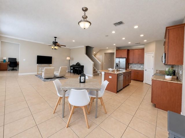 1516 BUNKER DRIVE, Davenport, FL 33896
