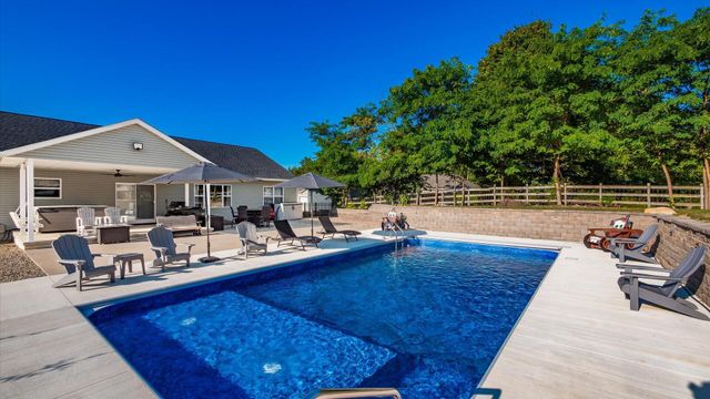 141 Sandpiper Drive, Thornville, OH 43076