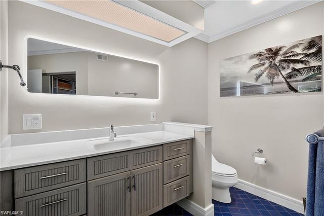 636 Wiggins Bay DR # A14, Naples, FL 34110