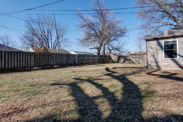 1847 S Collinson Avenue, Springfield, MO 65804