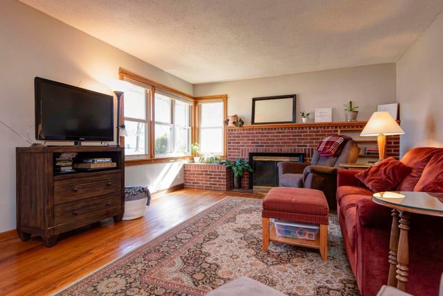 1847 S Collinson Avenue, Springfield, MO 65804