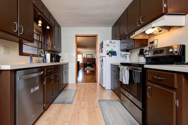 1847 S Collinson Avenue, Springfield, MO 65804