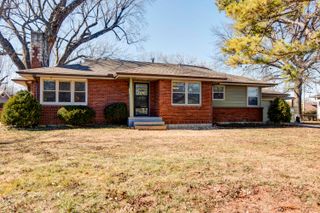 1847 S Collinson Avenue, Springfield, MO 65804