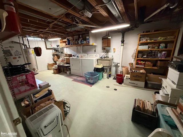 17485 Hans Drive, Fraser, MI 48026