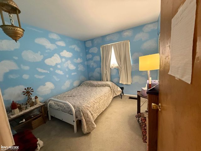 17485 Hans Drive, Fraser, MI 48026