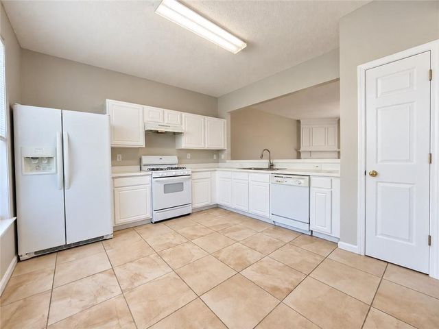4115 Howell Park Road, Duluth, GA 30096