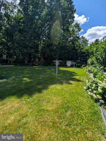 389 OAKWOOD DR, Seven Valleys, PA 17360