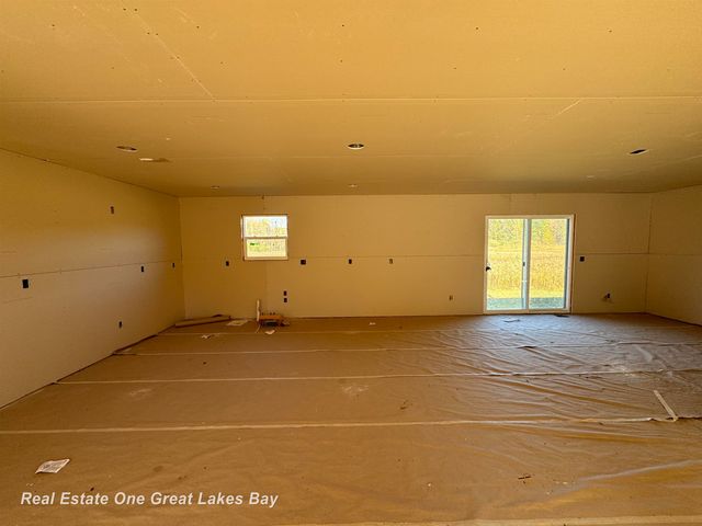 7585 S Steel Road, St Charles, MI 48655