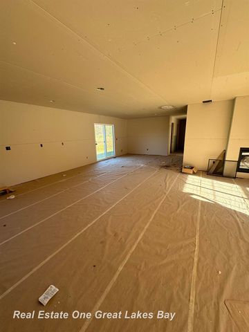 7585 S Steel Road, St Charles, MI 48655