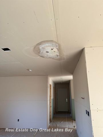 7585 S Steel Road, St Charles, MI 48655