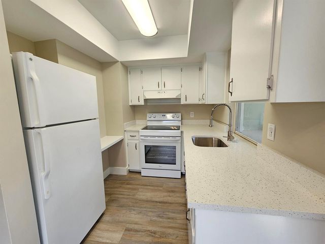 2110 NE 41st Street D, Lighthouse Point, FL 33064