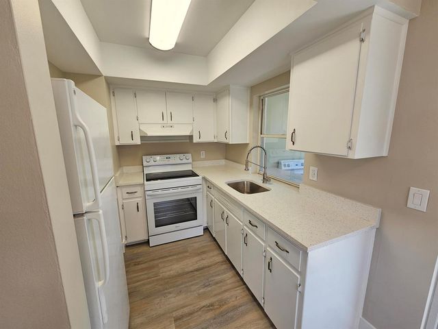 2110 NE 41st Street D, Lighthouse Point, FL 33064
