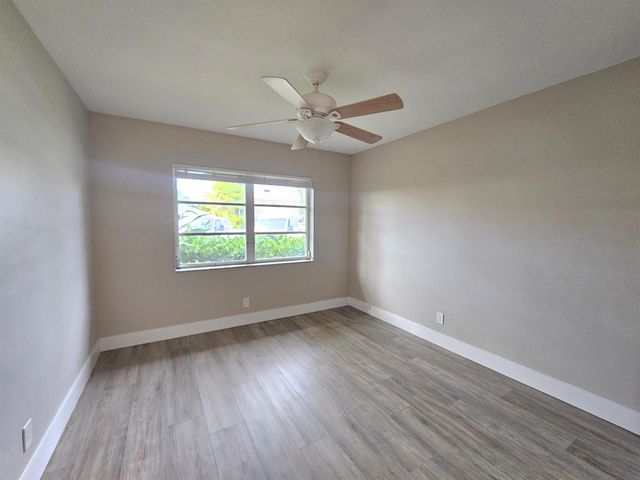 2110 NE 41st Street D, Lighthouse Point, FL 33064