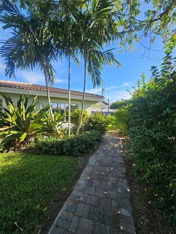 2110 NE 41st Street D, Lighthouse Point, FL 33064