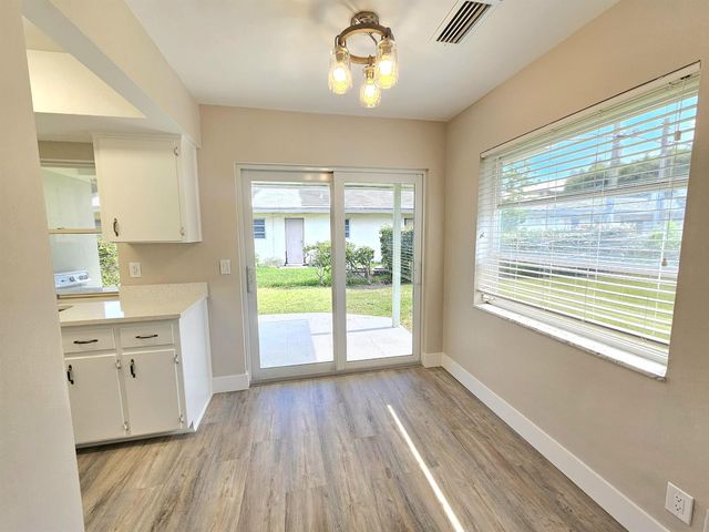 2110 NE 41st Street D, Lighthouse Point, FL 33064