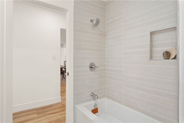 5732 Hillcrest Drive, Los Angeles, CA 90043