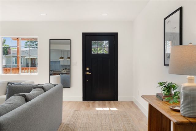 5732 Hillcrest Drive, Los Angeles, CA 90043