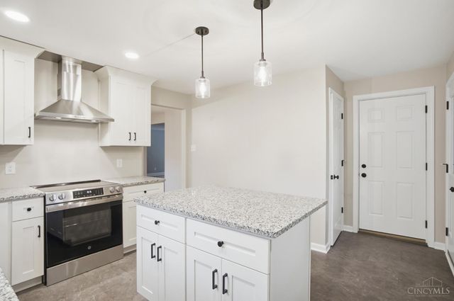6331 Starridge Court, Cincinnati, OH 45248