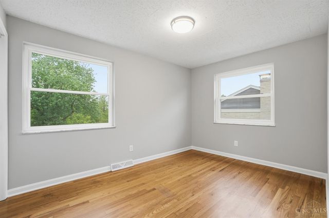 6331 Starridge Court, Cincinnati, OH 45248