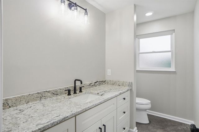 6331 Starridge Court, Cincinnati, OH 45248