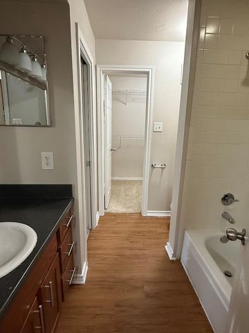 6804 N Capital Of Texas Highway 123, Austin, TX 78731