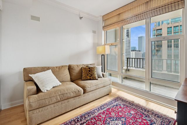 25 E Superior Street 3903, Chicago, IL 60611