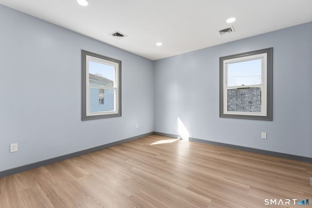 25 Flint Court, Groton, CT 06340
