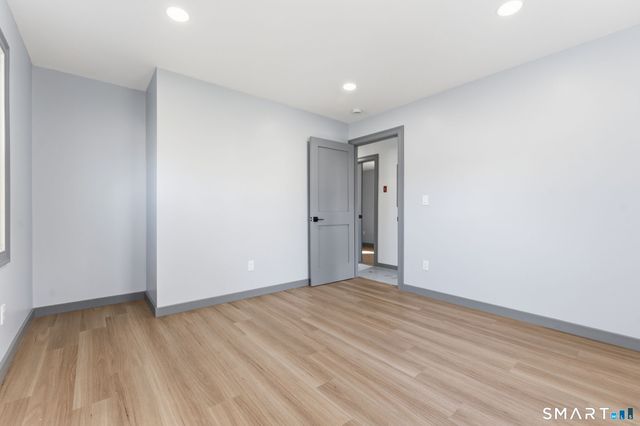 25 Flint Court, Groton, CT 06340