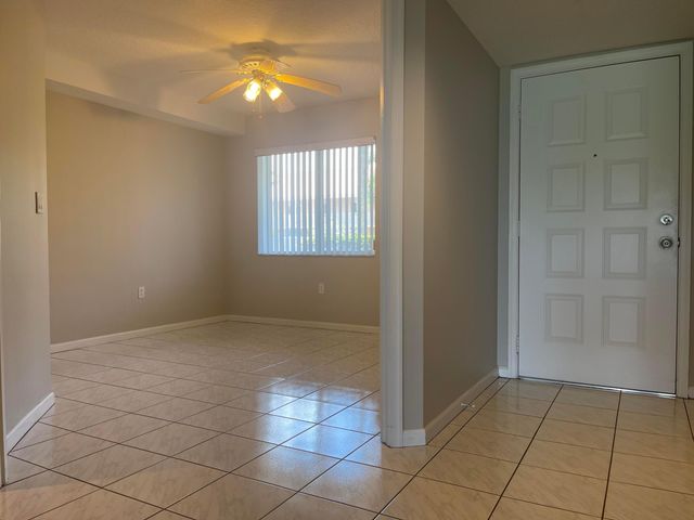 5952 Regal Glen Drive 103, Boynton Beach, FL 33437