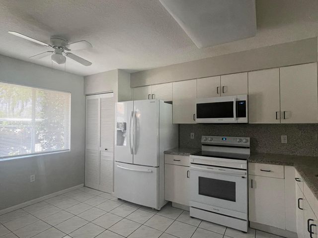 5952 Regal Glen Drive 103, Boynton Beach, FL 33437