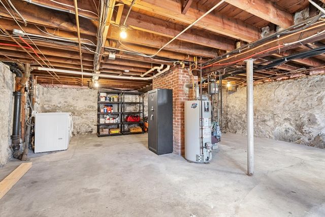 142 Savin St, Malden, MA 02148