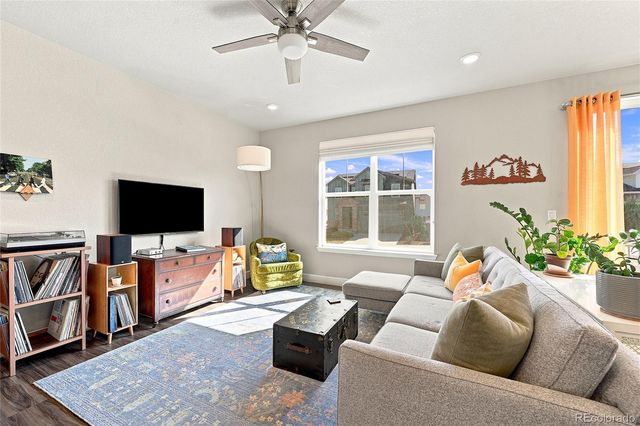 8281 Hunts Peak Street, Littleton, CO 80125