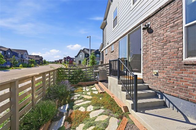8281 Hunts Peak Street, Littleton, CO 80125