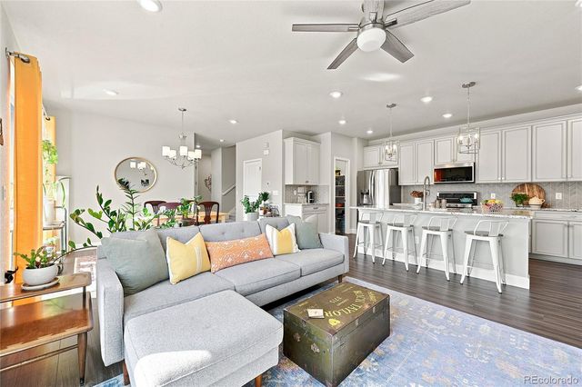 8281 Hunts Peak Street, Littleton, CO 80125
