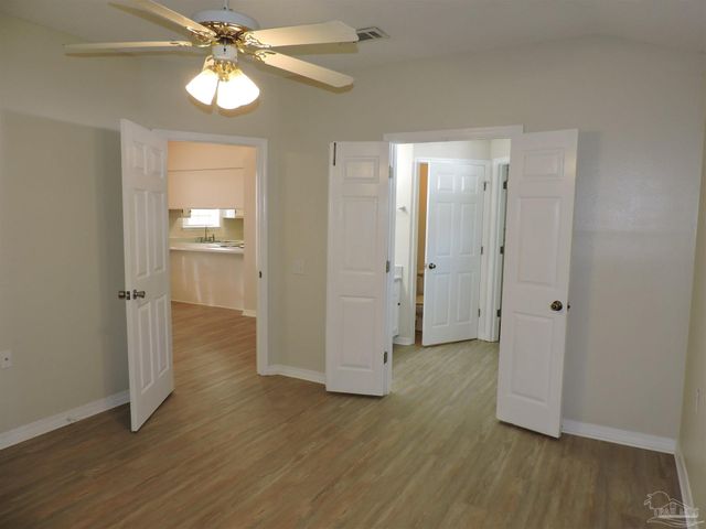 1160 Sweetbriar St, Cantonment, FL 32533